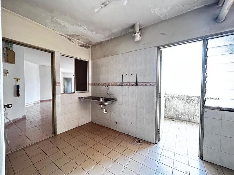 Condominium for Sale at Venice Hill - Jovin Cheor - Kitchen - PropertyGuru.com.my