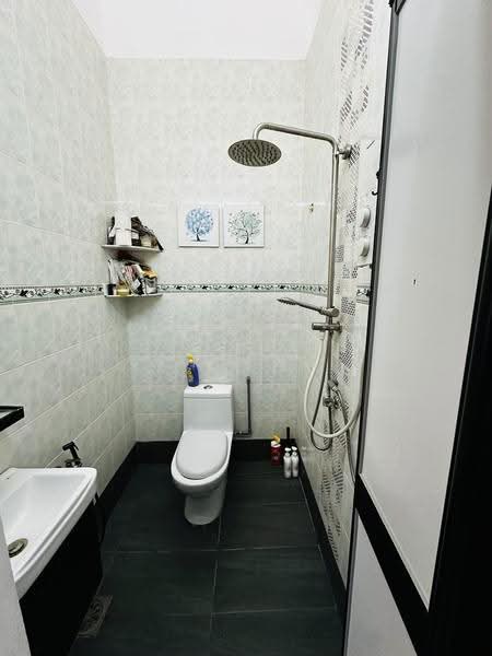 1-storey Terraced House for Sale in Bandar Rinching (Semenyih) - CK Law - Bathroom - PropertyGuru.com.my
