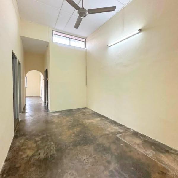 Rumah Teres 1-Tingkat untuk Dijual di Taman Selasih (Kulim) - Ann Khor - Corridor - PropertyGuru.com.my