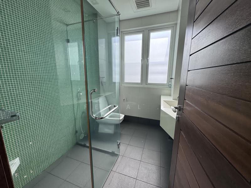 Rumah Banglo untuk Dijual di Country Heights Damansara (Kuala Lumpur) - Feisal . - Bathroom - PropertyGuru.com.my