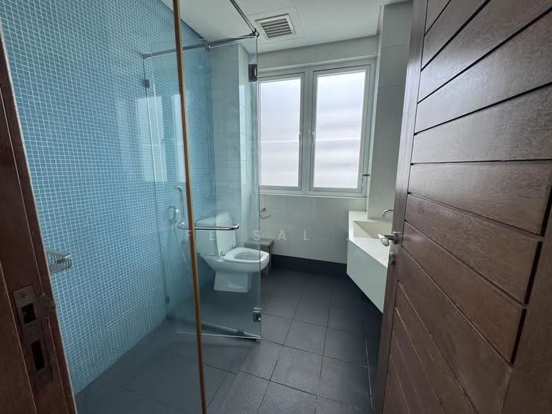 Rumah Banglo untuk Dijual di Country Heights Damansara (Kuala Lumpur) - Feisal . - Bathroom - PropertyGuru.com.my