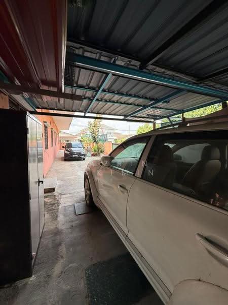 Bungalow House for Sale in Seksyen 4 (Petaling Jaya) - Nazrin Hakimin - Exterior - PropertyGuru.com.my