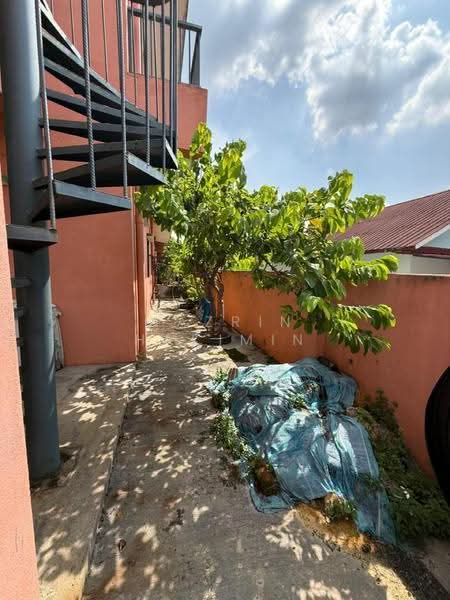 Bungalow House for Sale in Seksyen 4 (Petaling Jaya) - Nazrin Hakimin - Exterior - PropertyGuru.com.my