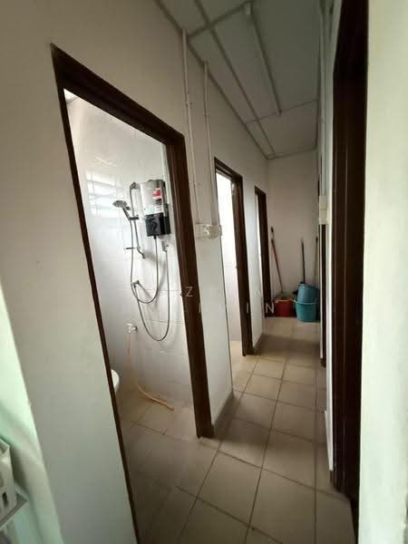 Bungalow House for Sale in Seksyen 4 (Petaling Jaya) - Nazrin Hakimin - Corridor - PropertyGuru.com.my