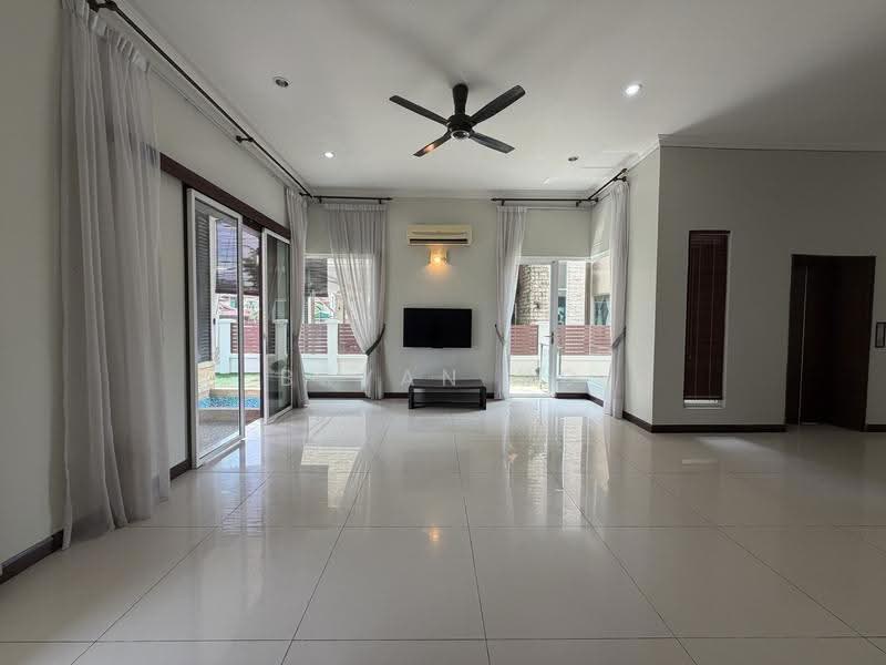 Rumah Berkembar untuk Dijual di Ampang Jaya (Ampang) - Bryan Ng - Living Room - PropertyGuru.com.my