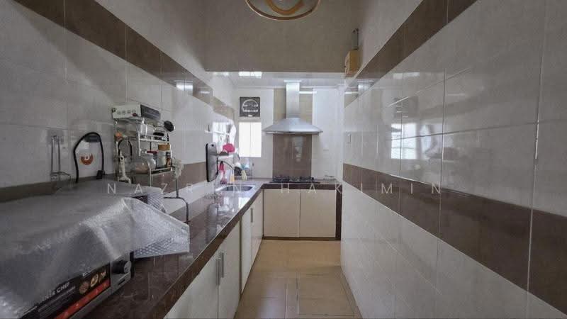 Rumah Teres 2-Tingkat untuk Dijual di Denai Alam (Shah Alam) - Nazrin Hakimin - Kitchen - PropertyGuru.com.my