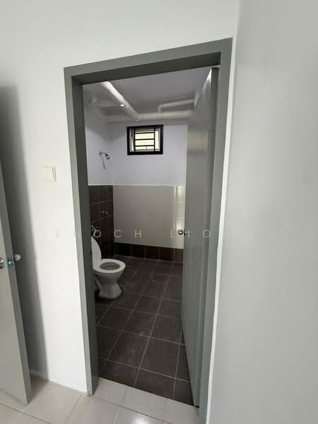 Flat for Rent at PANGSAPURI CENDERA 1 - Enoch Liong - Bathroom - PropertyGuru.com.my