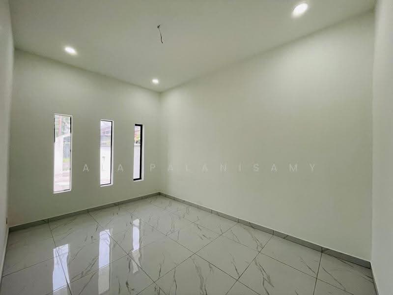 1-storey Terraced House for Sale in Taman Petaling (Klang) - Mala Palanisamy - Interior - PropertyGuru.com.my