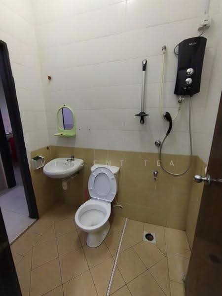 Rumah Teres 2-Tingkat untuk Disewa di Johor Bahru (Johor) - Vincent Tea - Bathroom - PropertyGuru.com.my