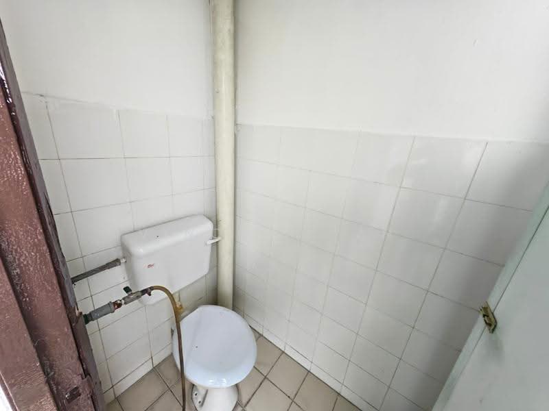 Apartment for Rent at Palma Apartment (Bandar Country Homes) - Vincent Tan - Bathroom - PropertyGuru.com.my