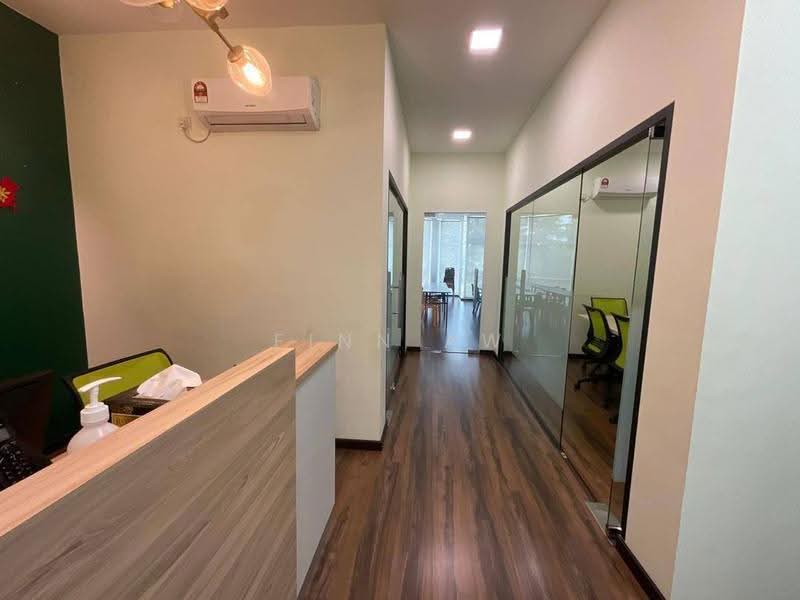 Shop for Sale in Pusat Perdagangan Danga Utama (Johor Bahru) - Finn Aw - Corridor - PropertyGuru.com.my