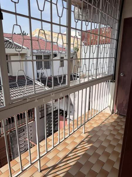 2-storey Terraced House for Sale in Kelana Jaya (Petaling Jaya) - Mala Palanisamy - PropertyGuru.com.my