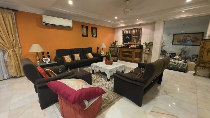 Rumah Banglo untuk Dijual di SS2 (Petaling Jaya) - Betty Ning - Living Room - PropertyGuru.com.my