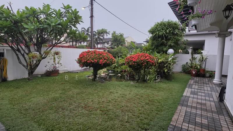 Rumah Banglo untuk Dijual di SS2 (Petaling Jaya) - Betty Ning - Garden - PropertyGuru.com.my