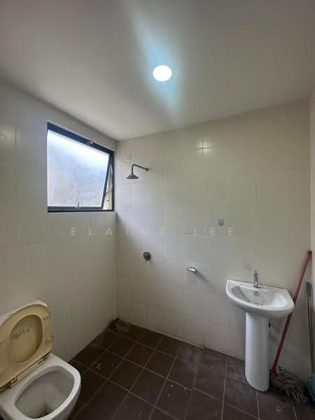 3-storey Terraced House for Rent in Bandar Bayan Bahru (Bayan Lepas) - Elaine Lee - PropertyGuru.com.my