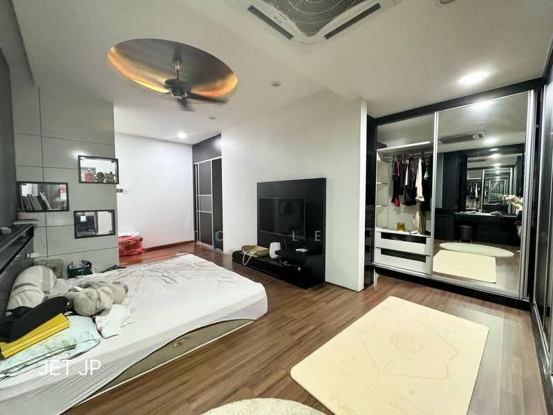 Semi-Detached House for Sale in Klang (Selangor) - Tom Lee - Bedroom - PropertyGuru.com.my