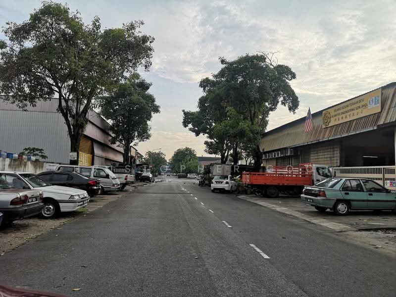 Kilang Berkembar untuk Disewa di Taman Perindustrian Puchong Utama (Puchong) - Christopher Gooi - Exterior - PropertyGuru.com.my