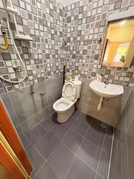 1-storey Terraced House for Sale in Ampang (Kuala Lumpur) - Bill Lee - Bathroom - PropertyGuru.com.my