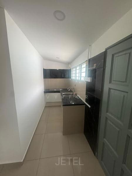 1-storey Terraced House for Rent in Taman Sentosa (Klang) - Ivy Por - Kitchen - PropertyGuru.com.my