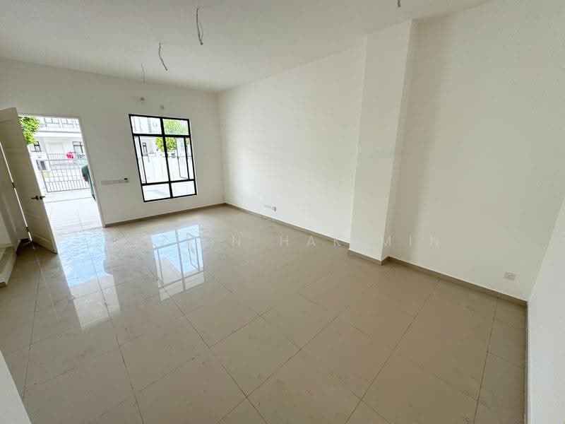 Terraced House for Sale in Eco Grandeur (Puncak Alam) - Nazrin Hakimin - Living Room - PropertyGuru.com.my