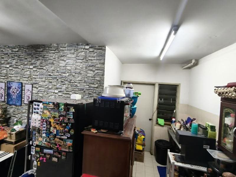 Pangsapuri untuk Dijual di Alam Prima - Nazrin Hakimin - Kitchen - PropertyGuru.com.my