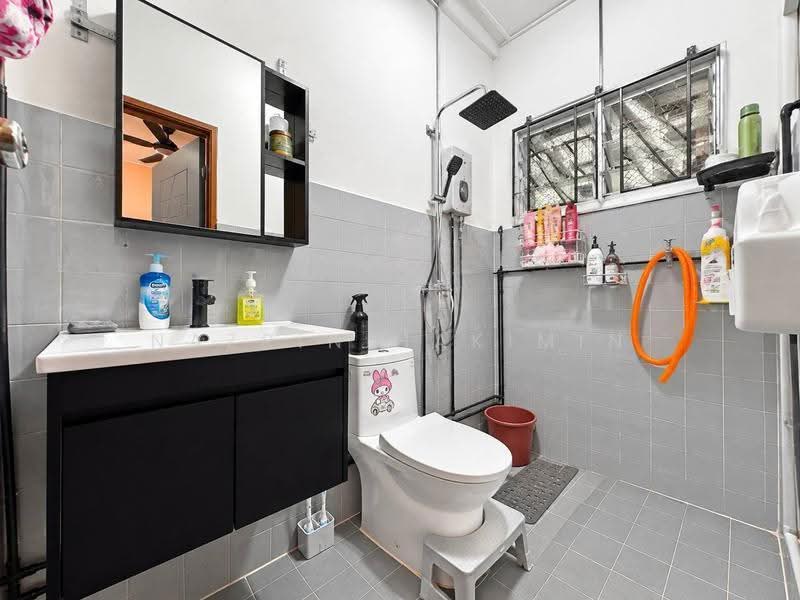 Rumah Teres untuk Dijual di Bandar Country Homes (Rawang) - Nazrin Hakimin - PropertyGuru.com.my