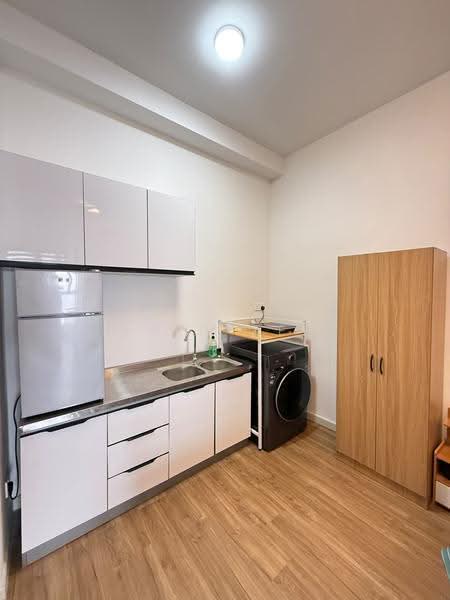 Service Residence for Rent at Sunway Velocity TWO - Eric Tee - Kitchen - PropertyGuru.com.my