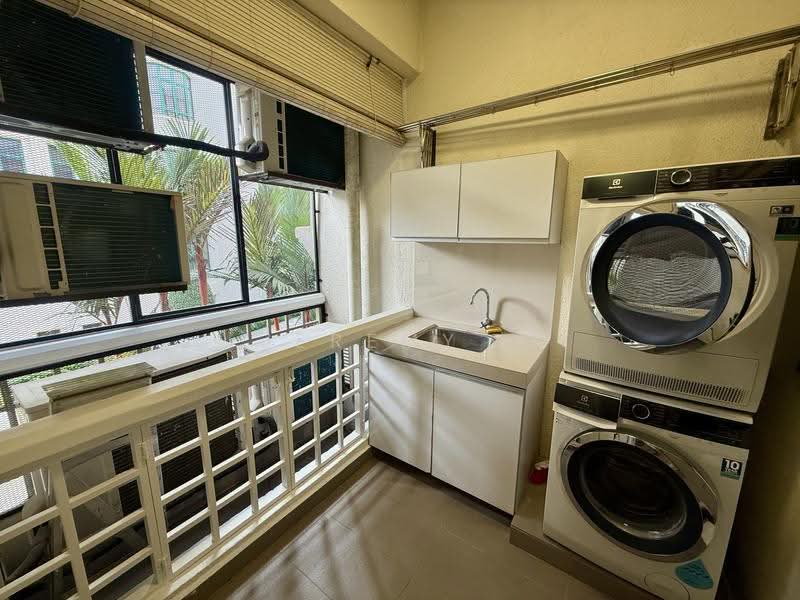 Condominium for Rent at Sri Murni - Jeremy . - Balcony - PropertyGuru.com.my