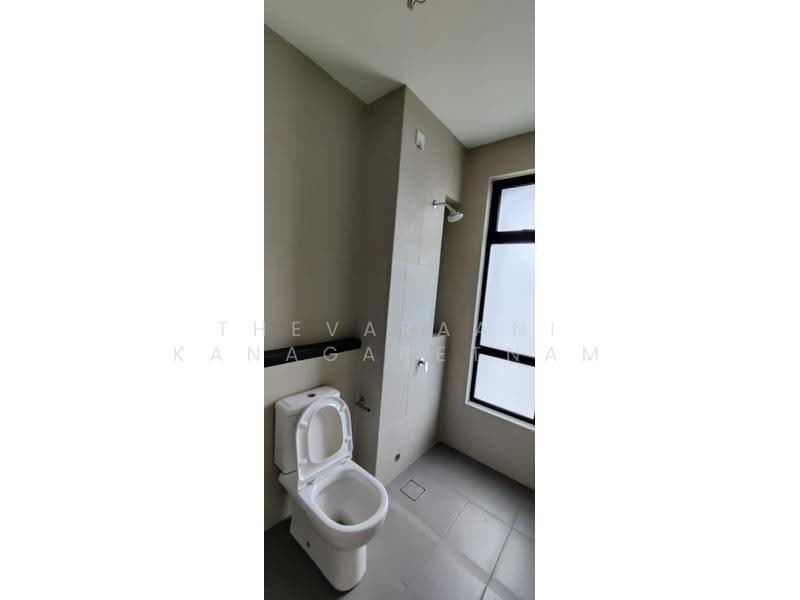 Cluster House for Rent in Kota Emerald (Rawang) - Thevaraani Kanagaretnam - Bathroom - PropertyGuru.com.my