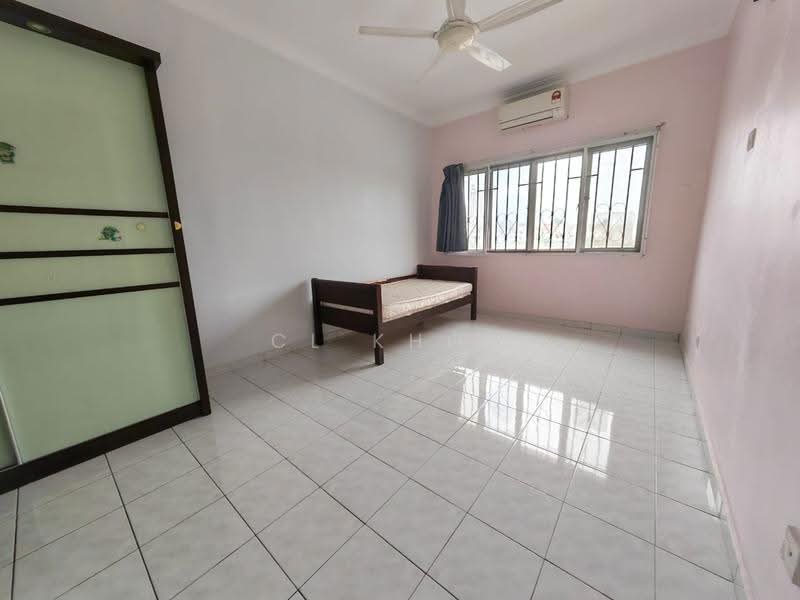 Apartment for Rent at Pangsapuri Sri Mekar - Cl Khoo - Bedroom - PropertyGuru.com.my