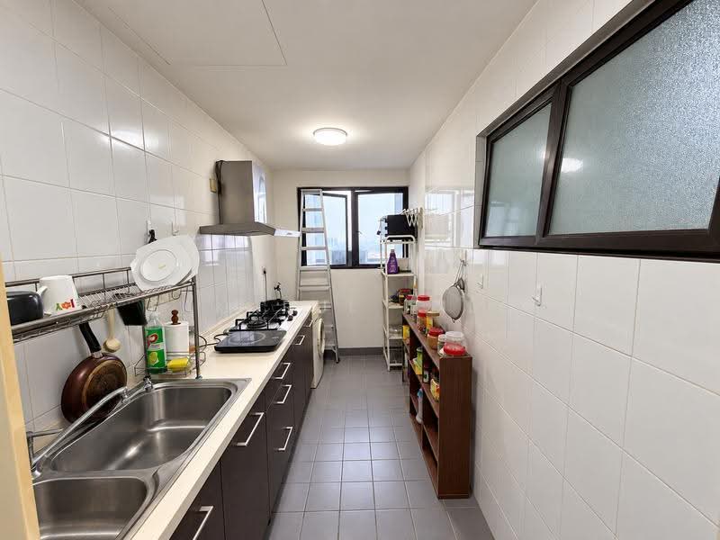 Condominium for Sale at Ujana Executive Apartment - Fakhrul Imlan - Kitchen - PropertyGuru.com.my