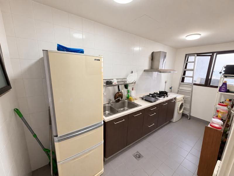 Condominium for Sale at Ujana Executive Apartment - Fakhrul Imlan - Kitchen - PropertyGuru.com.my