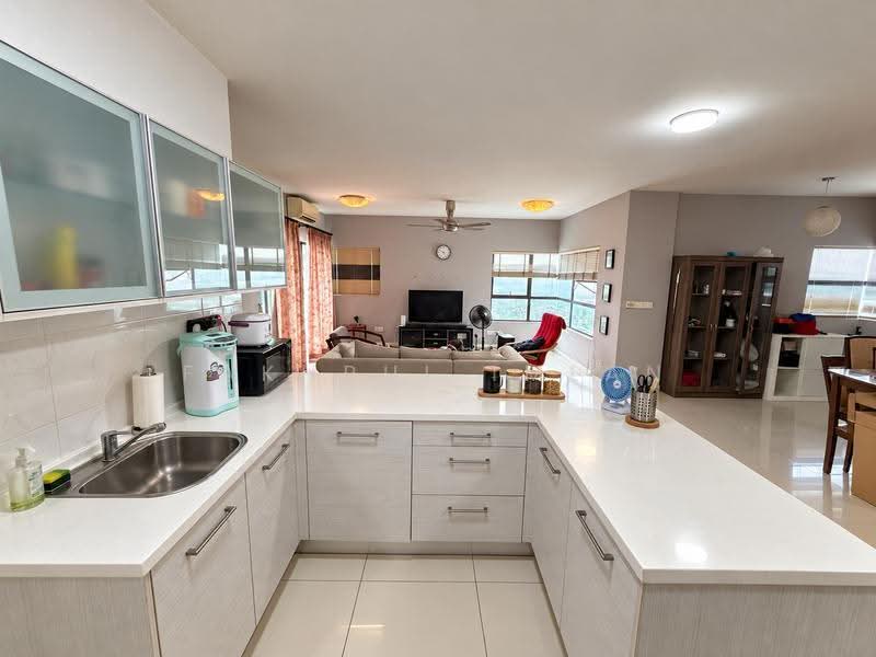 Condominium for Sale at Ujana Executive Apartment - Fakhrul Imlan - Kitchen - PropertyGuru.com.my