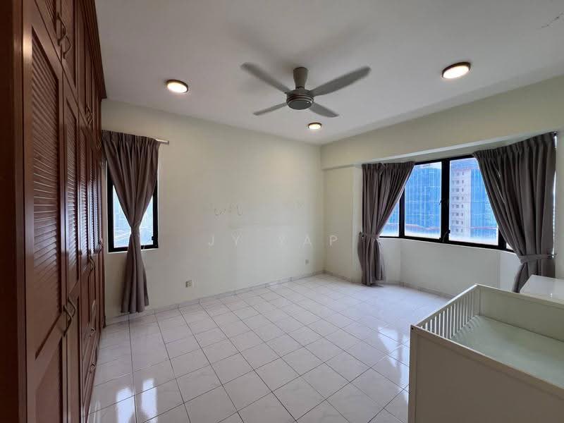Kondominium untuk Dijual di Duta Ria - JY Yap - Bedroom - PropertyGuru.com.my