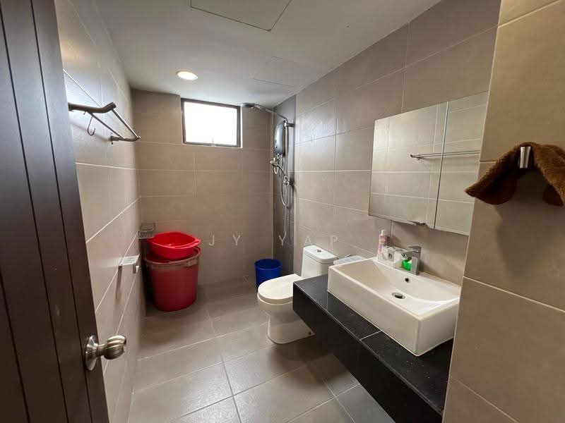 Kondominium untuk Dijual di Duta Ria - JY Yap - Bathroom - PropertyGuru.com.my