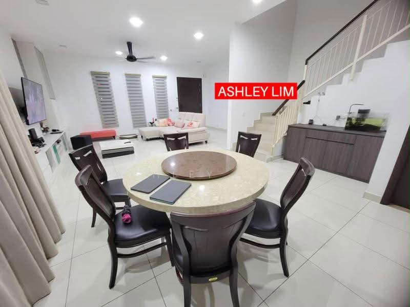 3-storey Terraced House for Sale in Sungai Ara (Penang) - Ashley Lim - Living Room - PropertyGuru.com.my