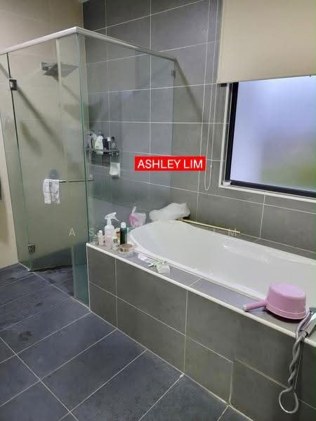 3-storey Terraced House for Sale in Sungai Ara (Penang) - Ashley Lim - Bathroom - PropertyGuru.com.my