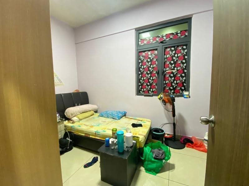 Kediaman Servis untuk Dijual di D'Secret Garden (Pangsapuri Kempas Indah) - Mindy Lee - Bedroom - PropertyGuru.com.my