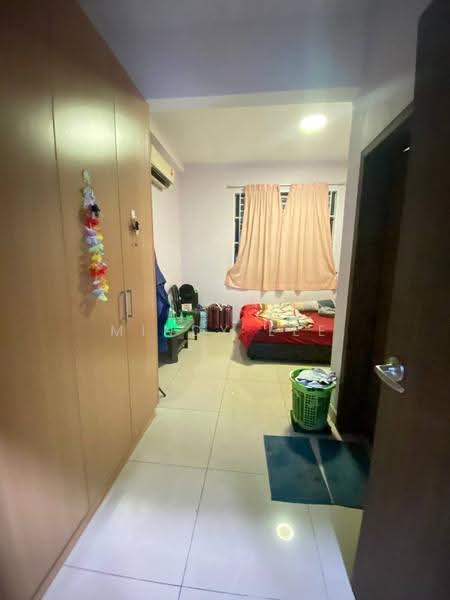 Kediaman Servis untuk Dijual di D'Secret Garden (Pangsapuri Kempas Indah) - Mindy Lee - Bedroom - PropertyGuru.com.my