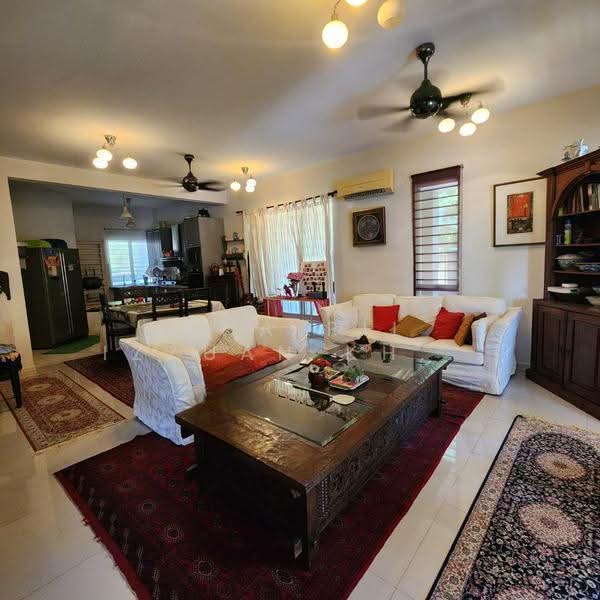 2.5-storey Terraced House for Sale in Sunway Alam Suria (Shah Alam) - Khairil Izzuan Khairuddin - Living Room - PropertyGuru.com.my