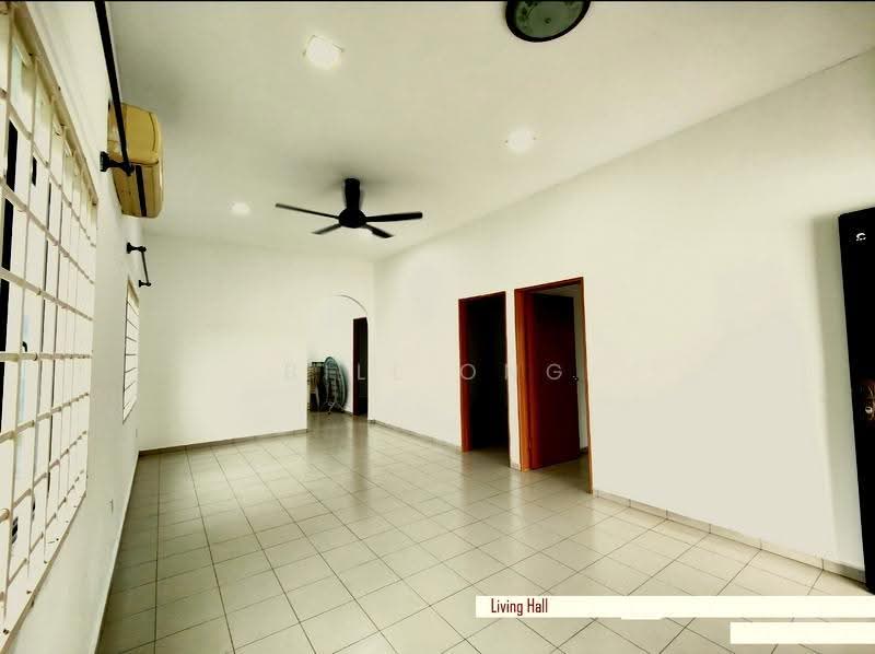 Bungalow House for Rent in Kampung Poh Chee Leng (Skudai) - Bill Ong - Living Room - PropertyGuru.com.my