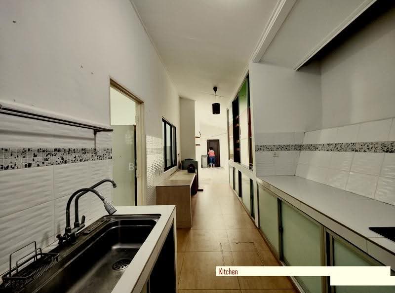 Bungalow House for Rent in Kampung Poh Chee Leng (Skudai) - Bill Ong - Kitchen - PropertyGuru.com.my