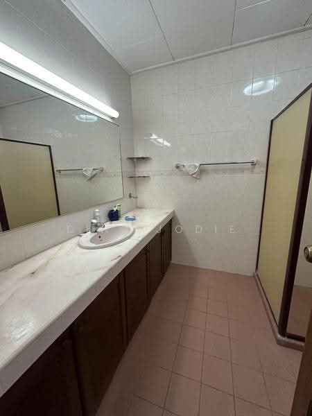 Bungalow House for Sale in Seremban (Negeri Sembilan) - Ding Jodie - Bathroom - PropertyGuru.com.my
