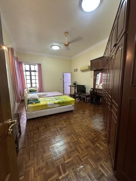 Bungalow House for Sale in Seremban (Negeri Sembilan) - Ding Jodie - Bedroom - PropertyGuru.com.my