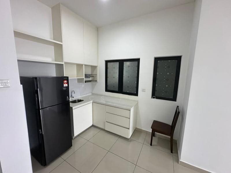 Service Residence for Rent at B11 Parkland Residence - Macs Pang - Kitchen - PropertyGuru.com.my