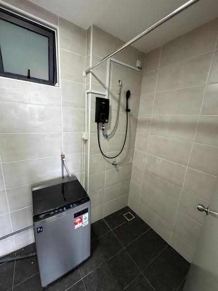 Service Residence for Rent at B11 Parkland Residence - Macs Pang - Bathroom - PropertyGuru.com.my