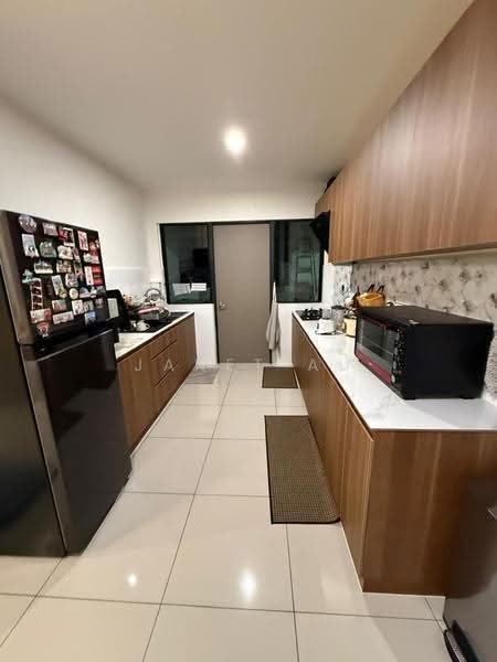 Kediaman Servis untuk Dijual di Zeta @ One South - Janet Au - Kitchen - PropertyGuru.com.my