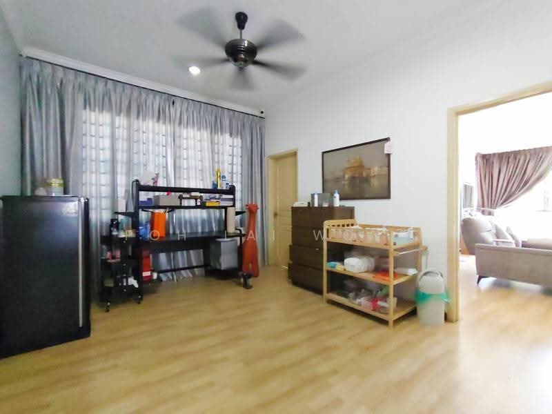 Terraced House for Rent in Putra Avenue (Subang Jaya) - Poh Lai Wong - Living Room - PropertyGuru.com.my