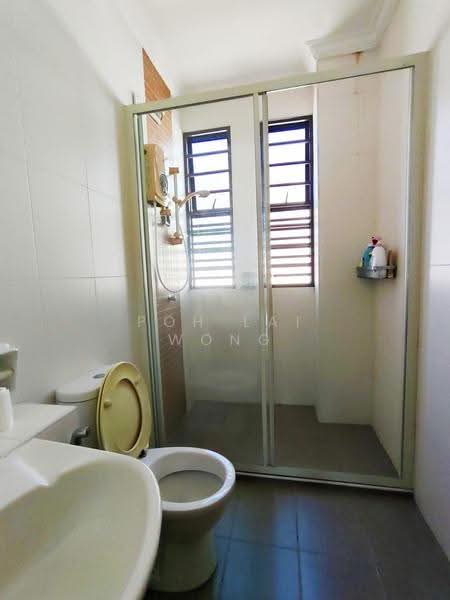 Terraced House for Rent in Putra Avenue (Subang Jaya) - Poh Lai Wong - Bathroom - PropertyGuru.com.my
