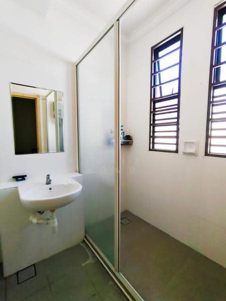 Terraced House for Rent in Putra Avenue (Subang Jaya) - Poh Lai Wong - Bathroom - PropertyGuru.com.my